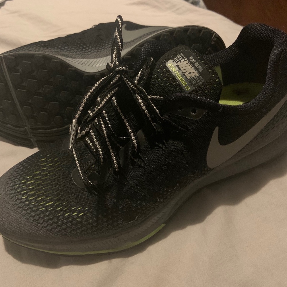 Nike Zoom Running Sneakers!